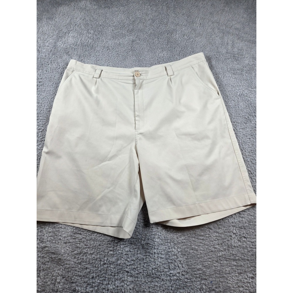 Under‎ Armour Performance Shorts 40R Beige Mens Golf Flat Front Polyester